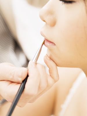 コンタクトレンズ通販で人気の秘密を大公開！