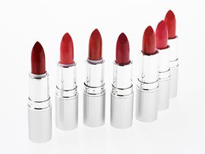 金箔化粧品の驚くべき美容効果と安心して使える選び方